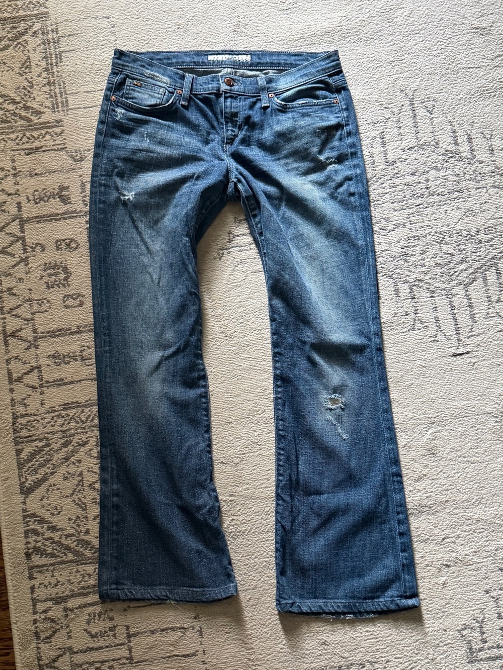 Joe’s Jeans Rocker Fit 29